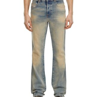Diesel 1998 D-Buck Bootcut Fit Jeans in Medium Blue