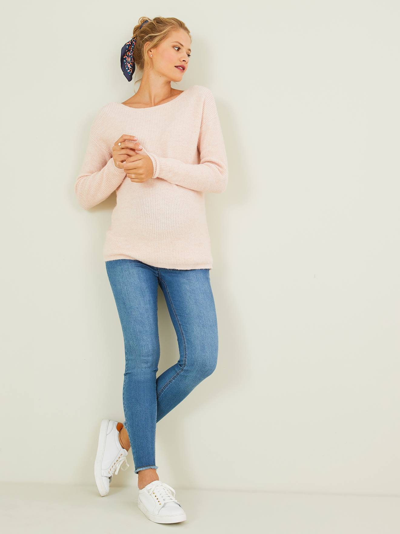 7/8 Maternity Slim Fit Jeans with Tears light denim blue