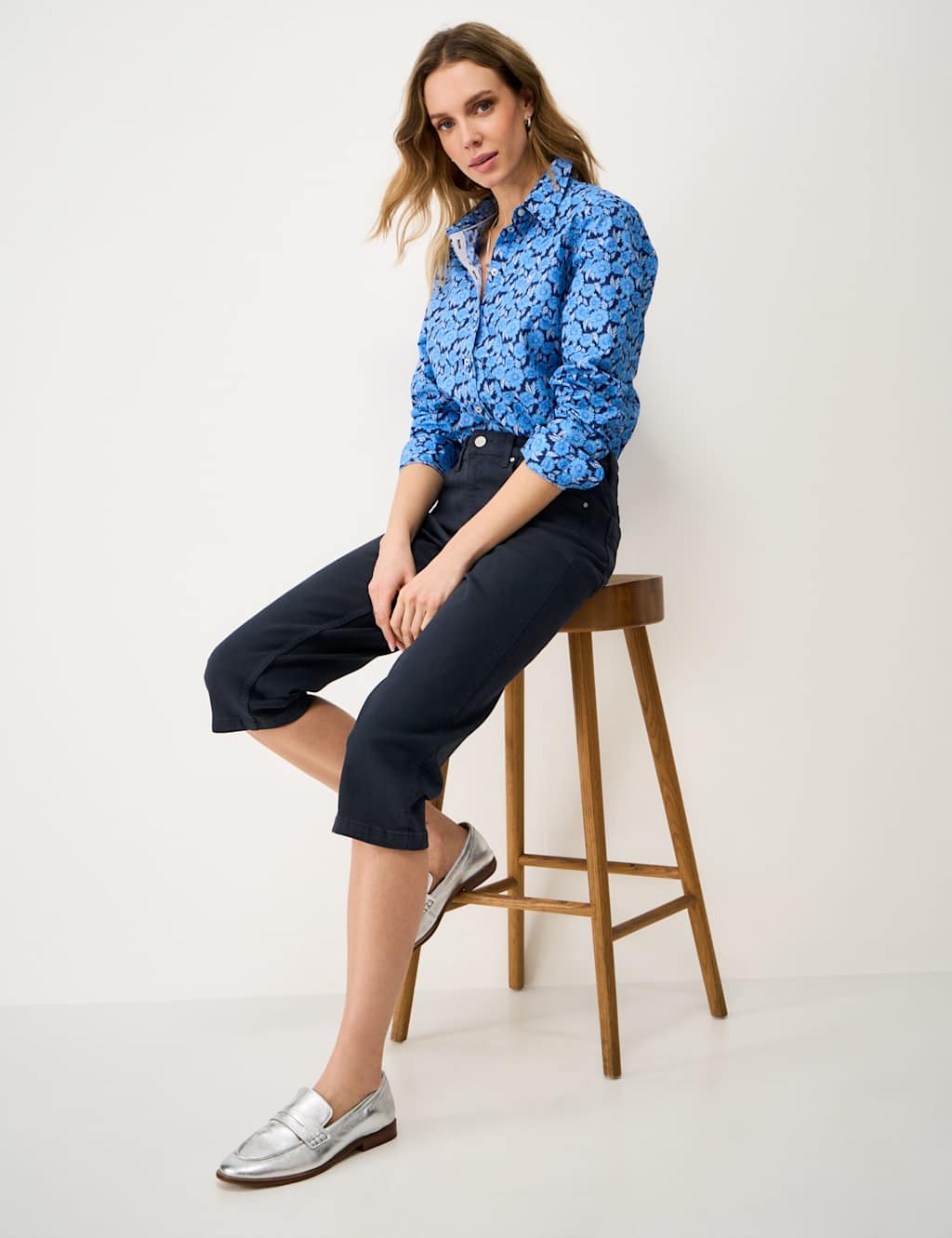 Crew Clothing Mid Rise Slim Fit Cropped Jeans Navy