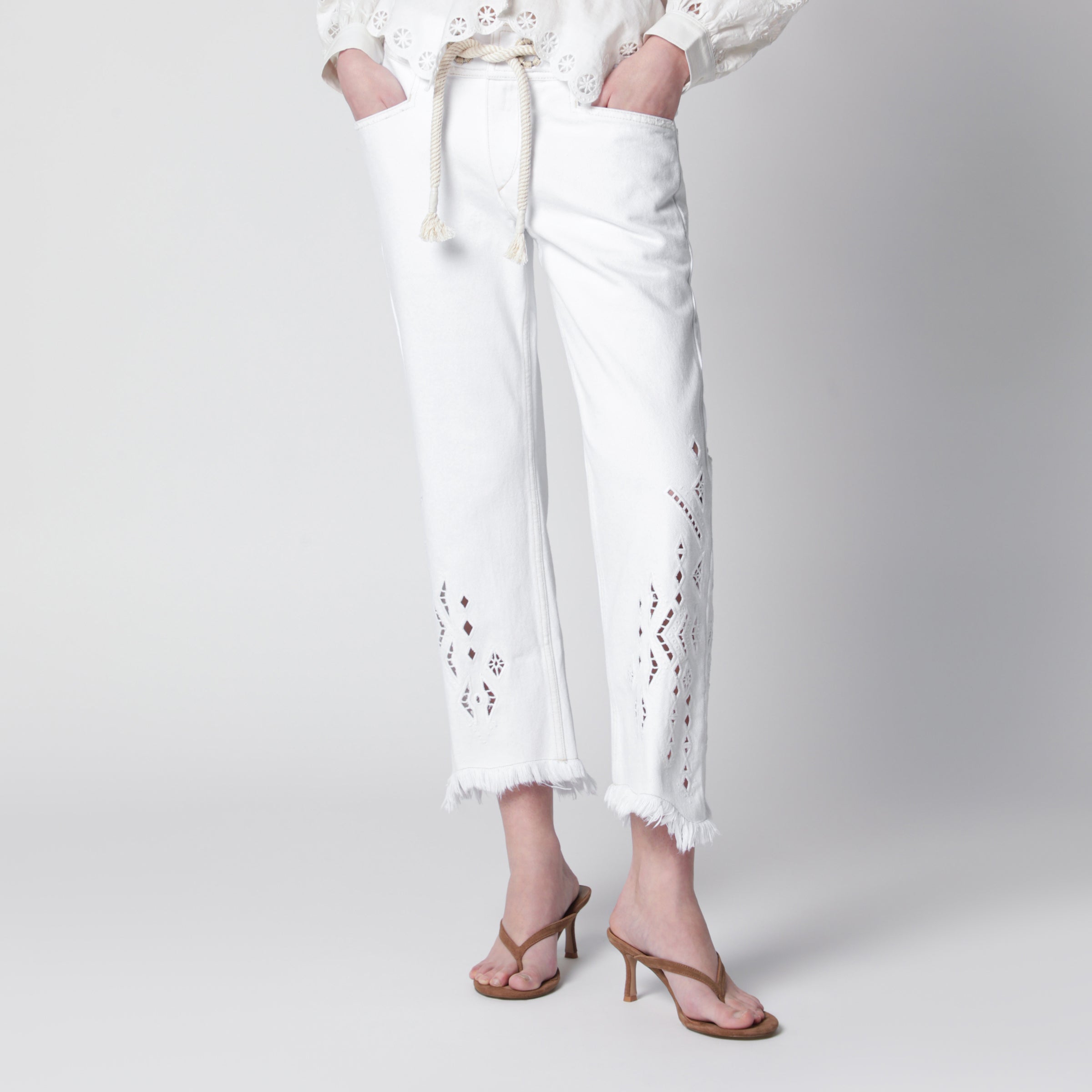 Alison kick flare cropped jeans in white cotton