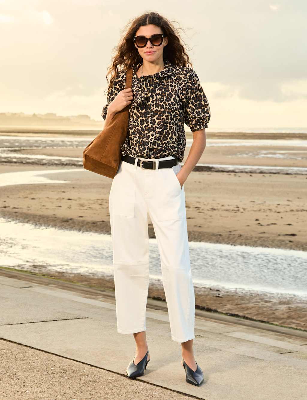 BAUKJEN Boyfriend High Waisted Barrel Cropped Jeans Soft White
