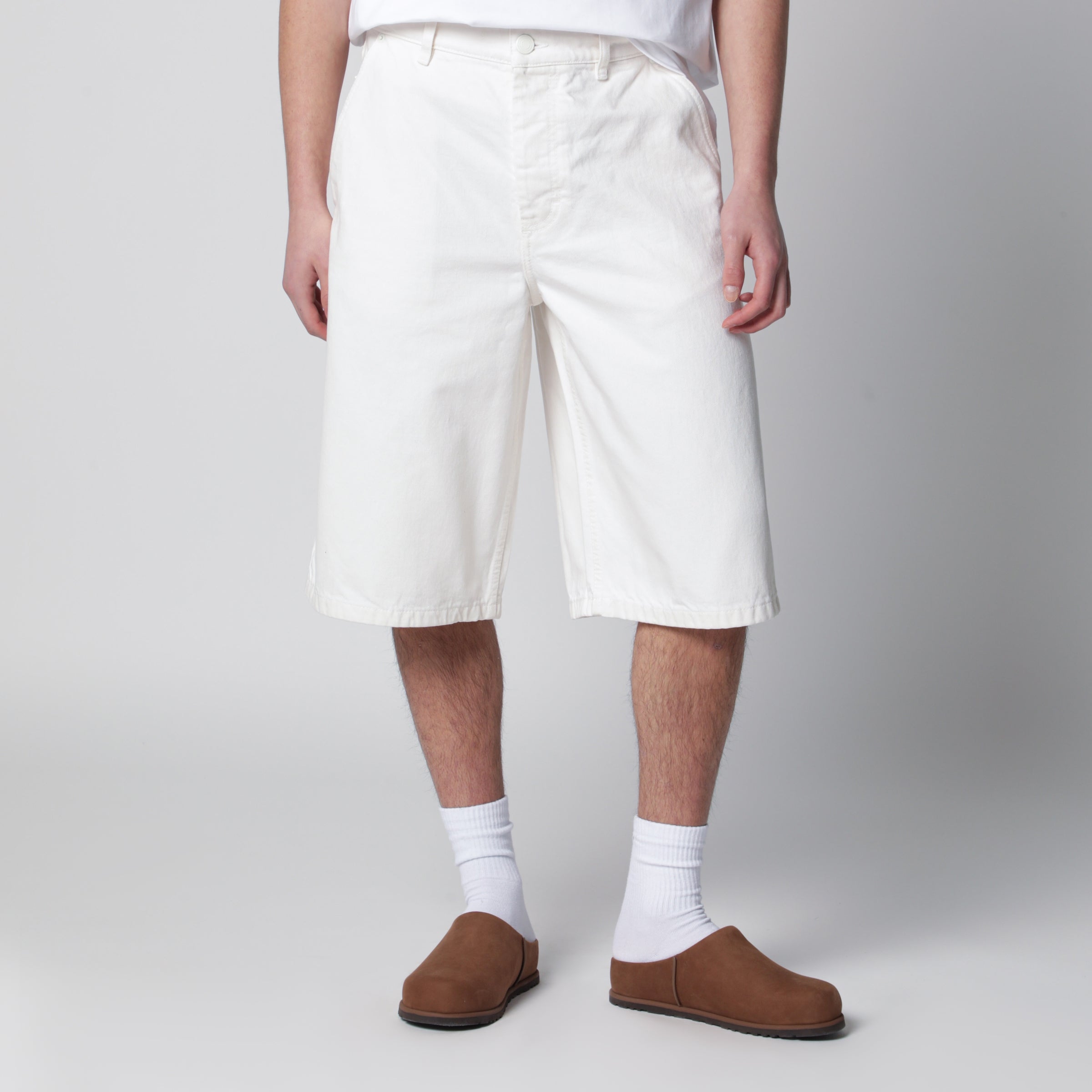 Wide-fit cotton twill bermuda shorts in white
